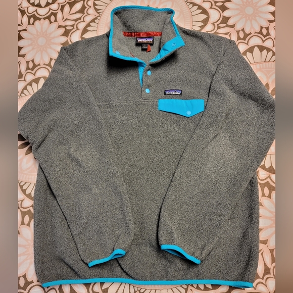 Patagonia Jackets & Blazers - Patagonia Lightweight Synchilla snap Fleece Pullover Women's Size L.